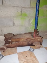 كمبريسر ١٢٠لتر • جك • نواقص
