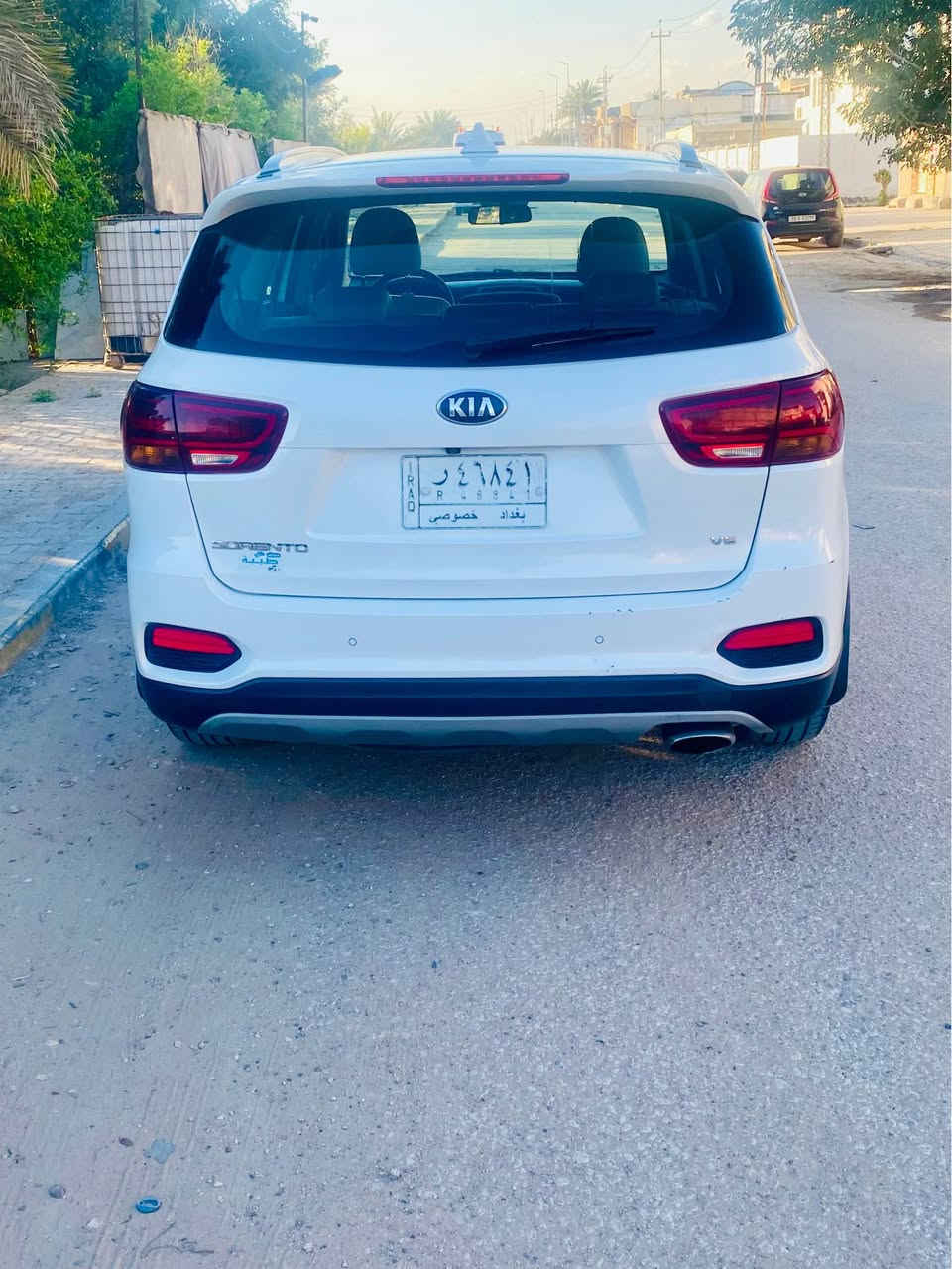 السلام عليكم للبيع سورنتو خليجي  موديل 2018 بغداد فول موصفات السيارة مكفولة بيها شخط زغير شبر  وتكحيل بسيط السعر 245 وبيها مجال للاستفسار اكثر *********** النجف, العراق
