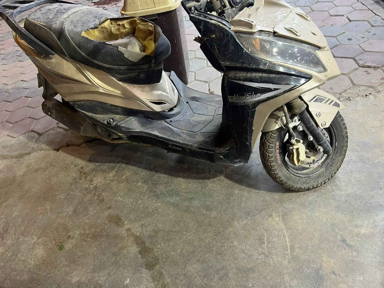 سلام عليكم دراجه صيني للبيع ب ١٢٥ كايمه طافيه  مكاني كربلاء خلف جامعة العميد ***********
