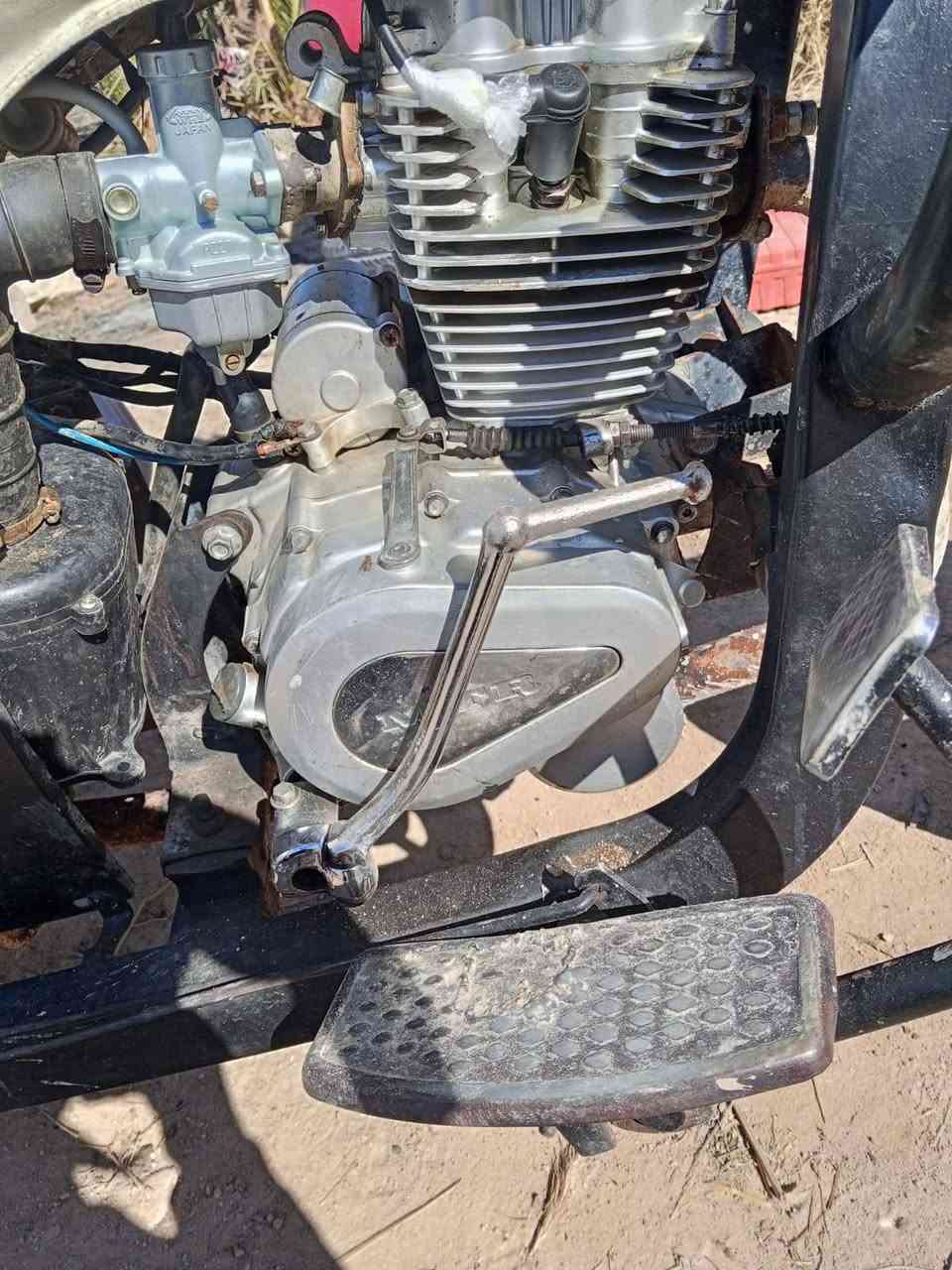 ستوته دايون رقم ابيض ناصرية.  محرك بس ولفات مفتوح. شاصي نضيف. ستوته مال عمل رايدهة 850بيهة مجال للشراي وهاذة رقم راعيهة ***********
