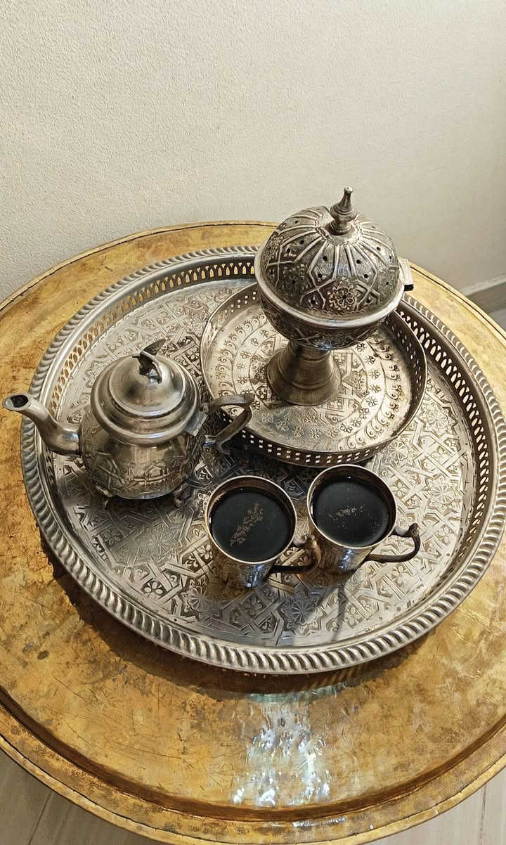 أستغفر الله العظيم، اللهم إني أسالك فيضا من فيوضات فضلك، سبحانك اللهم وبحمدك.
...........................

* مساء الخيرات، الليله دي بدأت الأجازه أخيرا، مبروك للناجحين.

............................

للبيع بإذن الله:

- طقم مغربي نحاس تقيل قديم أنتيك، مطلي فضه عاليه ومختوم، مكون من ( مبخره طعمه خالص، براد، صينيه كبيره وبرجول ) 😊.

................................

الحمد لله حمدا كثيرا طيبا، نحمده ونشكره على نعمه وفضله علينا.

يسعد مساكم حبايبي،،،،،،

إستمتعوا معايا، التفاصيل بالفيديو،،،،


**إذا كنت صاحب هذا الإعلان وتريد حذفه لأي سبب، رجاءا أرسل رسالة إلى الدعم الفني**