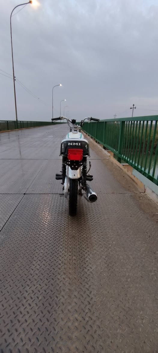 اللهم صلي على محمد وال محمد
دراجه نامه تعمير 2026 محرك 2025 مكفول ما مفتوح الدراجه ادوات (كلك) كامله مكمله ما بيه اي نقص كلشي شغال كهربائيات
سعره 675
مكان ذي قار الجبايش 
شرط تجي تفحص يلا تاخذ


**إذا كنت صاحب هذا الإعلان وتريد حذفه لأي سبب، رجاءا أرسل رسالة إلى الدعم الفني**