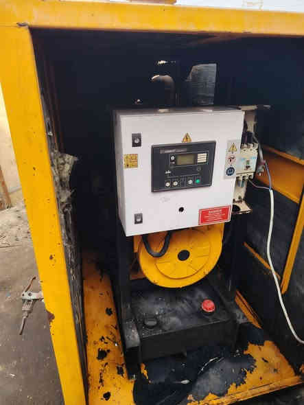 بيركنز كاتم 100kv شرط لاصرف لابخار سعر 65ورقه كربلاء ***********
