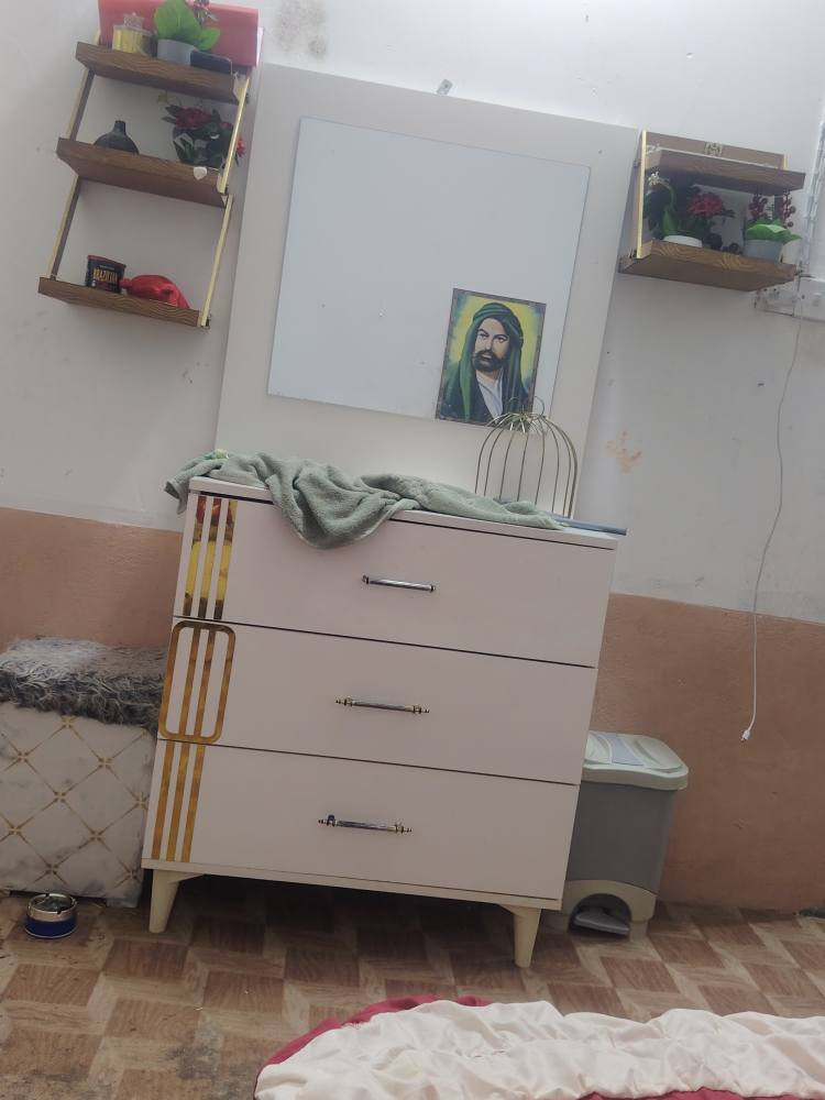 غرفه نوم مستعمله قليل غرفه نضيفه اخت لجديد
مكاني ديوانيه
مستعجل ع بيعه وعدي كاونتر وثلاجه ومجمده وايضن طباخ
تواصل واتساب *********** ديوانية, القادسية
