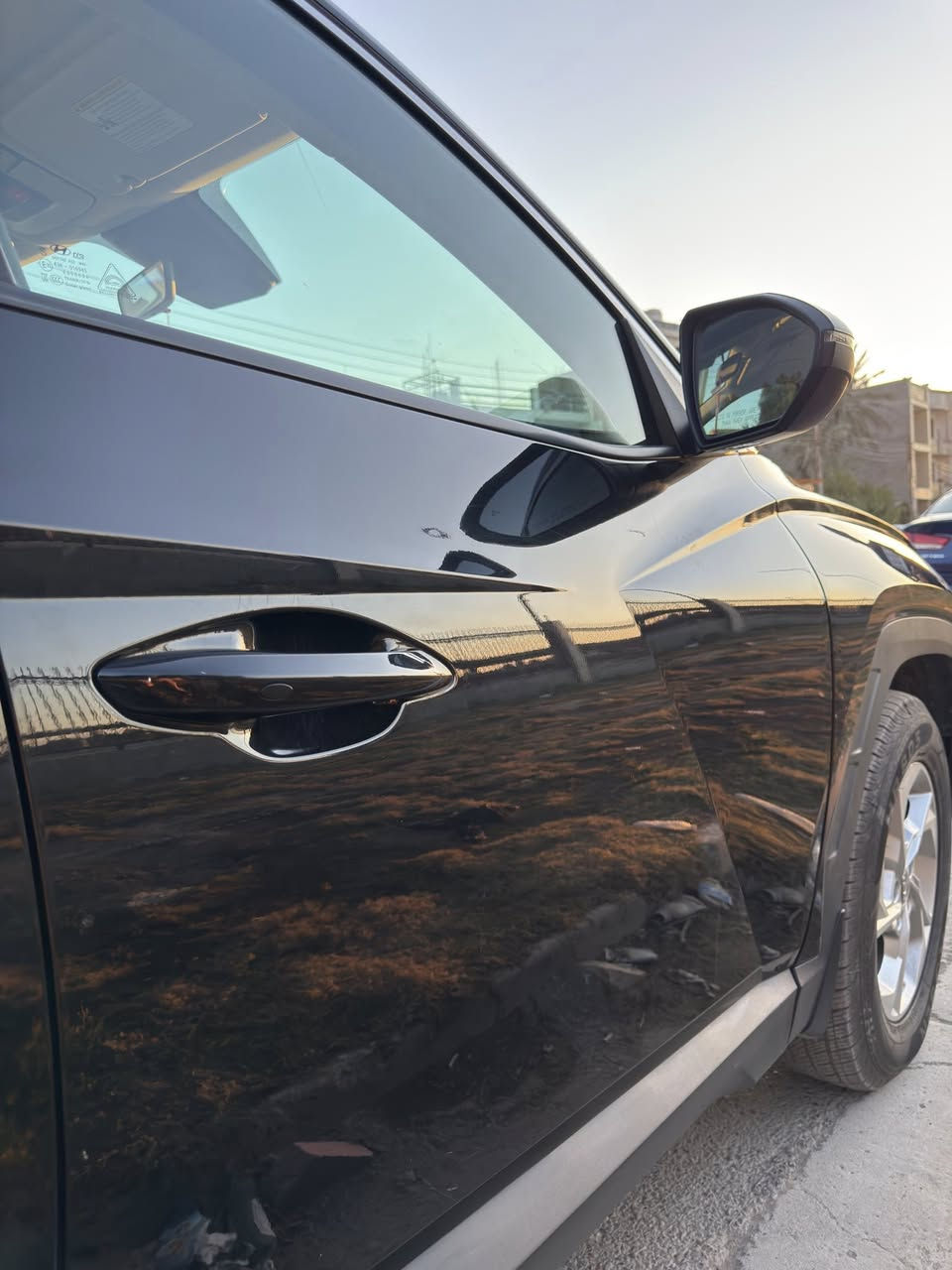 توسان للبيع موديل ٢٢ أمريكي لون اسود حادث فقط قبق جنطه ومبدل نفس اللون بيهه بارد الجاملغ الخلفي كد شبرين
البجم كبس والداخل كله شركه بدون ارباك لغد شاصي براكيت كله شركه 
رقم بغداد الإنكليزي الجديد وسنويه جديده 
داخل جلد ابيض ملكي 
محرك 4 / 2500👍
بصمة أبواب +تشغيل 
تشغيل عن بعد 
نظام ترحيب عند اقترب 🍒
لايت وسكن زونون led بلادي
بك لايت متصل لد كامل 🍒
كامره دواره ٣٦٠ 
اشاير بالمري 🍒
شاشه لمس نفكيشن GPS ونظام خرائط اندرويد كار بلي 
رادار أمامي وخلفي وجوانب نقطه عمياء ⚠️🚘
اتو هولد دكمه 🟥
تبريد وضع شركه أمامي وخلفي 
تحديد مسار ⬆️
مانع تصادم 🚫
كشنات والستيرن تدفئه 📛
تبريد ثلج أمامي وخلفي وضع شركه 👍
فول تحكم استيرن 
قياده ذاتيه  🚘
وضعيات قياده  اسبورت وسمارت وايكو
مانع انزلاق ABS
هوك سحب مع الجهاز كامل
منافذ شحن 
سعر 180 وبيها مجال بسيط 
استفسار 
***********
