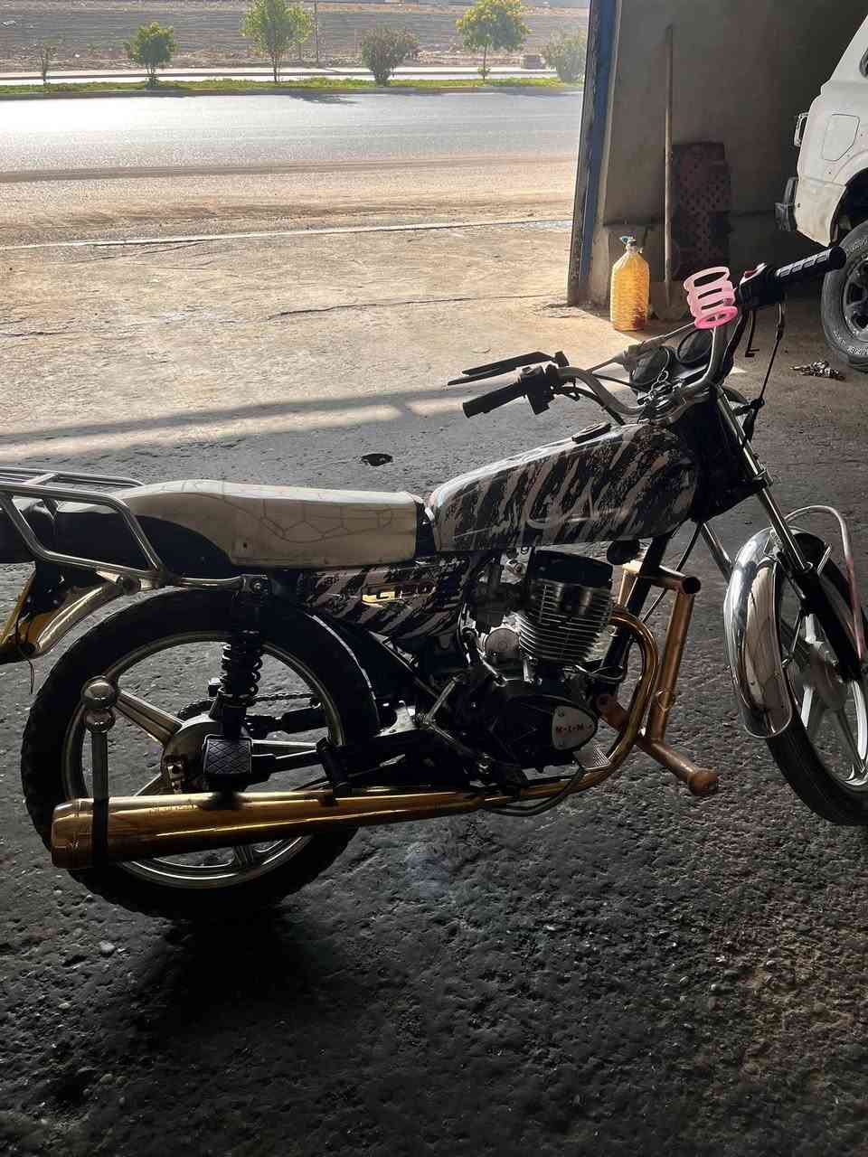 دراجه للبيع نامي برو 2020 منفيس  او مكاتبه محرك خير من لله نشاط فول دراجه حيل مرتبه عليه دشبول دجتل ولايت عدسه زنون قطعيتن العادي او ابو الجمجمه او مرايات قلاب زوجين بس ماشاد الثانيه ضفيره جديده تايرات جدد كهربائيات كامله بس نقصه اشاير ماشد اله جيب وشد لله شاهد الدراجه الدراجه مرتبه وتسوه وغراضه كله جديده
متواجد فيس او وتساب ولل تصال ***********
