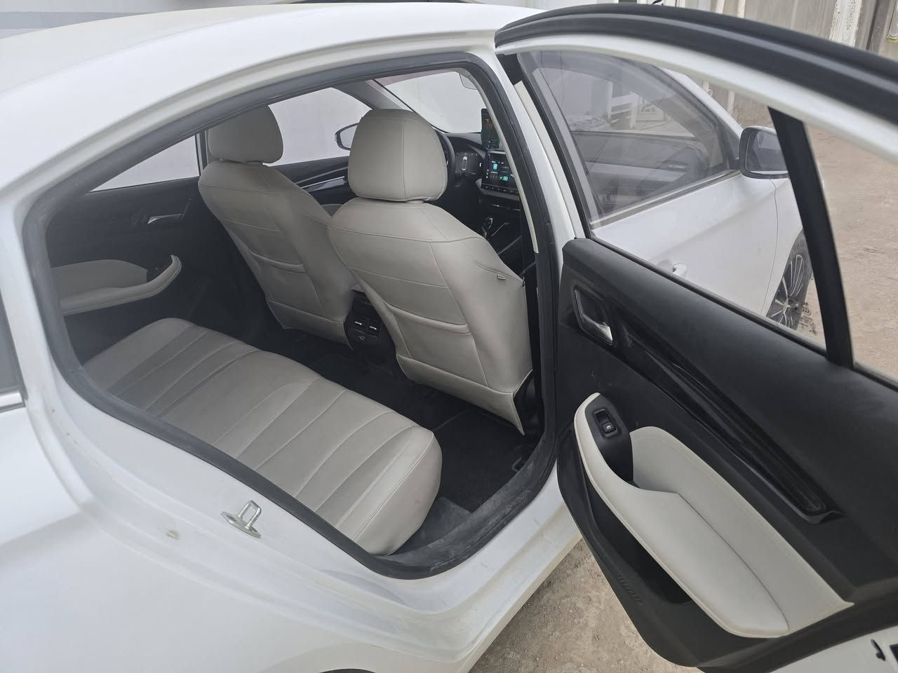 MG 5 2025
فول مواصفات لكجري لد نهاري كشافات كشنات جلد عداد دجتل كامرات ٣٦٠ حساس خلفي محرك 1500 تنفس طبيعي داخلة ضمان الشركة   ماشية ١٩ الف رقم نجف باسمي تحويل مباشر السعر 120  مكان السيارة كوفة النجف


**إذا كنت صاحب هذا الإعلان وتريد حذفه لأي سبب، رجاءا أرسل رسالة إلى الدعم الفني**