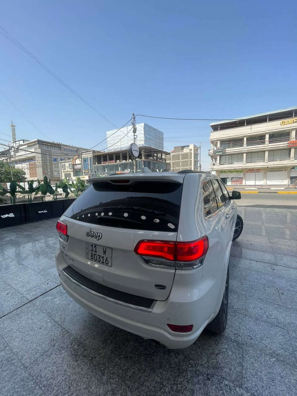 سلام عليكم 
جيب اوفرلاند ٢٠٢٠ خليجي فول مواصفات رقم بغداد الدولي باسمي تحويل ثاني يوم سياره جاهزه مكينه كير حداديه تخم تاير داخل بيجي وشاشه كبيره وبانوراما وحساسات امامي خلفي وباب خلفي كهرباء وبقيه المواصفات واضحه بلصور السياره بيه شويه رش بلباب اسفل المرايه وشويه بخشم الجاملغ مكاني البصره للاستفسار 
‭***********
