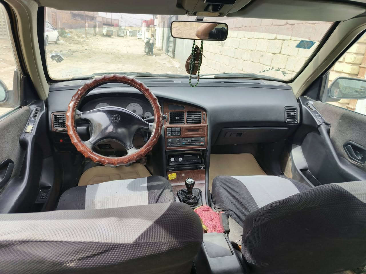 متاح بيجو بارص مديل،،15كير محرك تبريد كله كفاله لا تنقيص ولا تبخير اترايك وين متريد رقم انكليزي بسمي امداور ثاني يوم سياره خير من الله كبل لشارع اخياسات املكطهن مثل ماواضح عوزهن بس صبغ السعر 33اوبيهة مجال مكاني ناصريه مركز ***********
