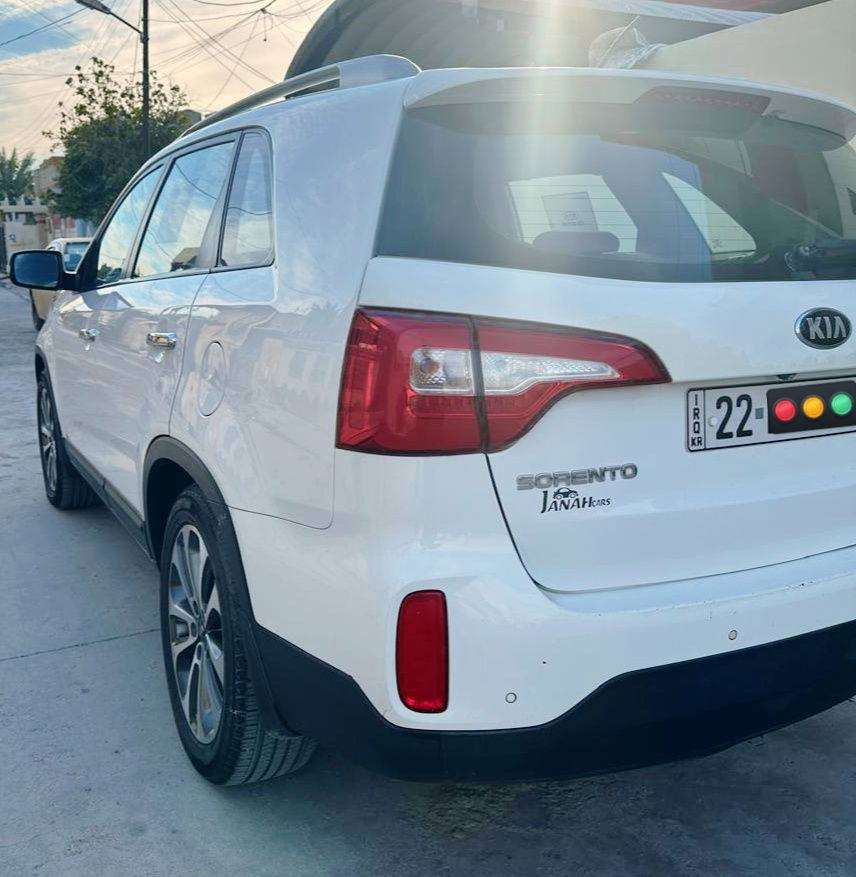 للبيع سورينتو موديل 2015 خليجي 
محركV6 
راكب 7 
تبريد 3 قطع
بصمه 
شاشه تحكم ستيرن اشاره ترحيب بصمه 
بطاقه بانزين 
سنويه بسمي رقم اربيل
تايرات جدد صدر جديد 
محرك گير مامفتوح بلادي 
كشن كهرباء 
كامره خلفيه 
بدون ضرر
للاستفسار الاتصال على الرقم ***********
