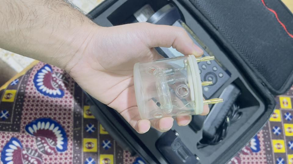 سلام عليكم احبتي عندي اضائه 400 برو 
جديده استخدام مرتين فقط  وضميتهه 
لكيت بطاريه مالتهه هابطه لين متروكه 
رايدهه ب 300 الف مكاني بغداد مدينه 
كل غراضهه موجوده.    ***********
