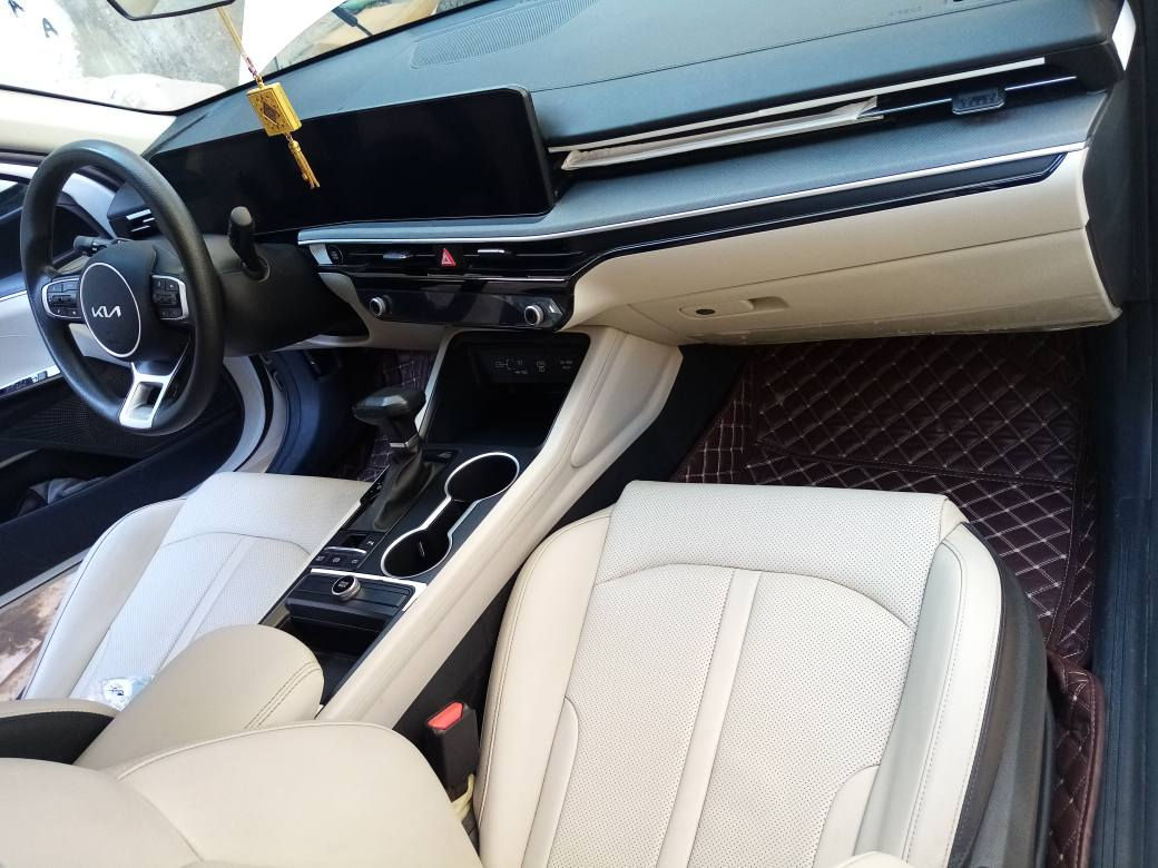 سلام عليكم كي فايف 2024 خليجي كفاله عامه ماعدا بارد كلش قليل محرك 2500 رقم أربيل الجديد فول مواصفات 1 /1 ماشيه ٣٤بصمه عدد ٢ حساسات امامي خلفي لدات بانوراما تشغيل عن بعد وبعد بيه هواي مواصفات سعره 220 وبيه مجال عنوان البصره *********** البصرة, العراق
