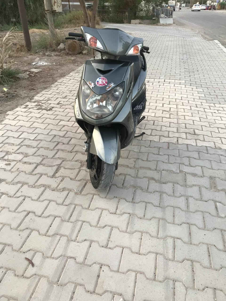 سلام عليكم دراجة سكنس فحل ياباني  البيع دراجه جديده   سكليتر  خطين برغي ممفتوح بيه  كله شغال تزويد كلجات رياضي يداد رياضي جناح رياضي منضومه زنون كهربائية كلهه شغاله دراجة بلاديه عله وضع الشركه  الاسفسار ***********المكان الحله محاويل
