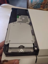 بلي فور فات ياباني مهكر باندل ابيض ذاكرة 1TB جهاز لوك ستيكر ممفتوح نضي...