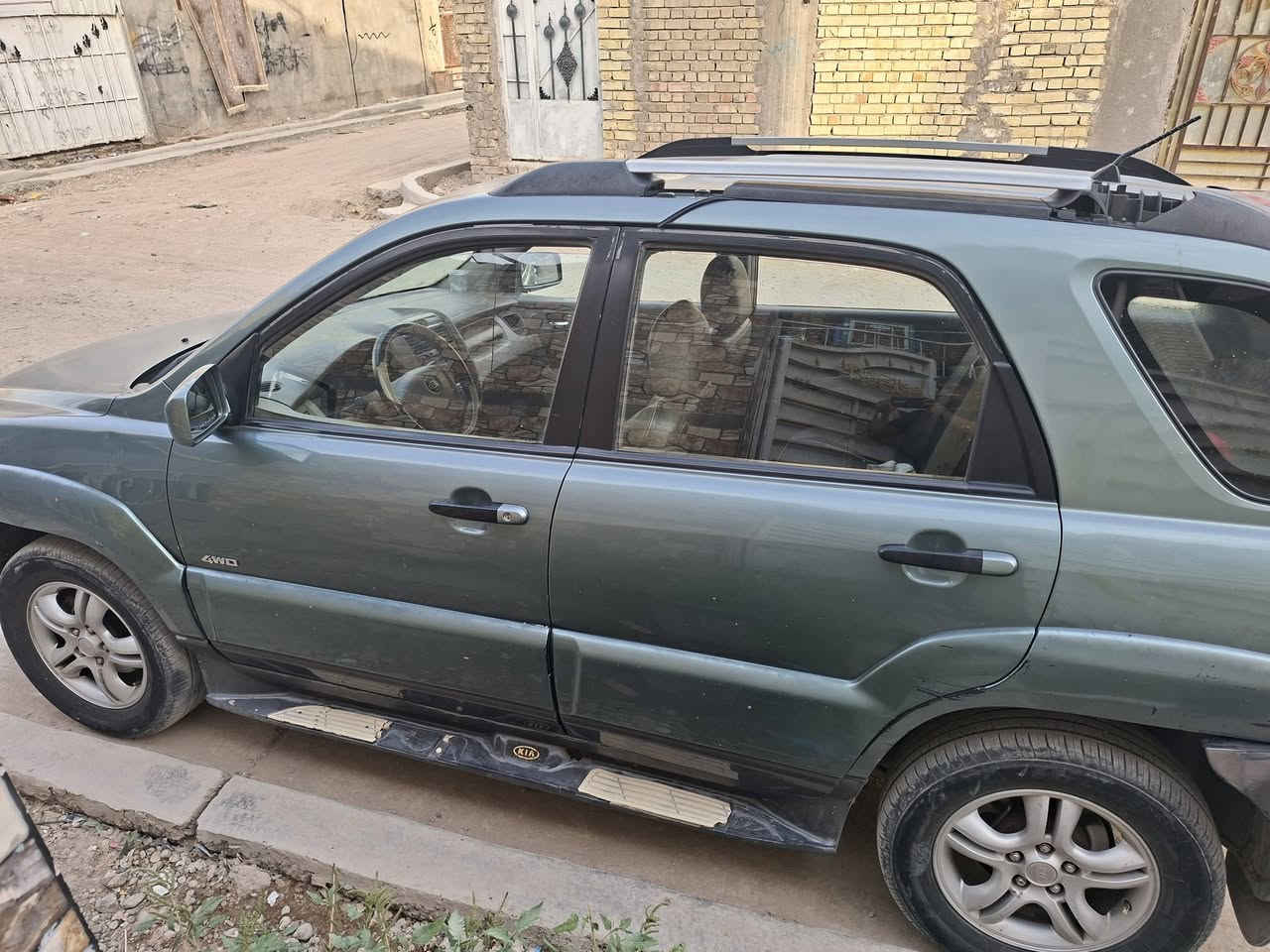 السلام عليكم
كيا سبورتج وارد سعودي موديل ٢٠٠٨ محرك ٢٧٠٠   ٦ اسلندر  السياره فول موصافات فتحه مثبت سرعه ع الشركه مابيه صبغ كلين مكفوله من الحادث والصبغ محرك كير تبريد صدر امامي وخلفي خير من الله رقم بغداد باسمي رقم الهاتف *********** العنوان بغداد البلديات السعر ١١٠ وبيه مجال
