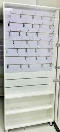 فاترينات للبيع  عدد 3 السعر خاااص  طول 2ونص  عرض 80  عمق 30 نضيفات كلش...