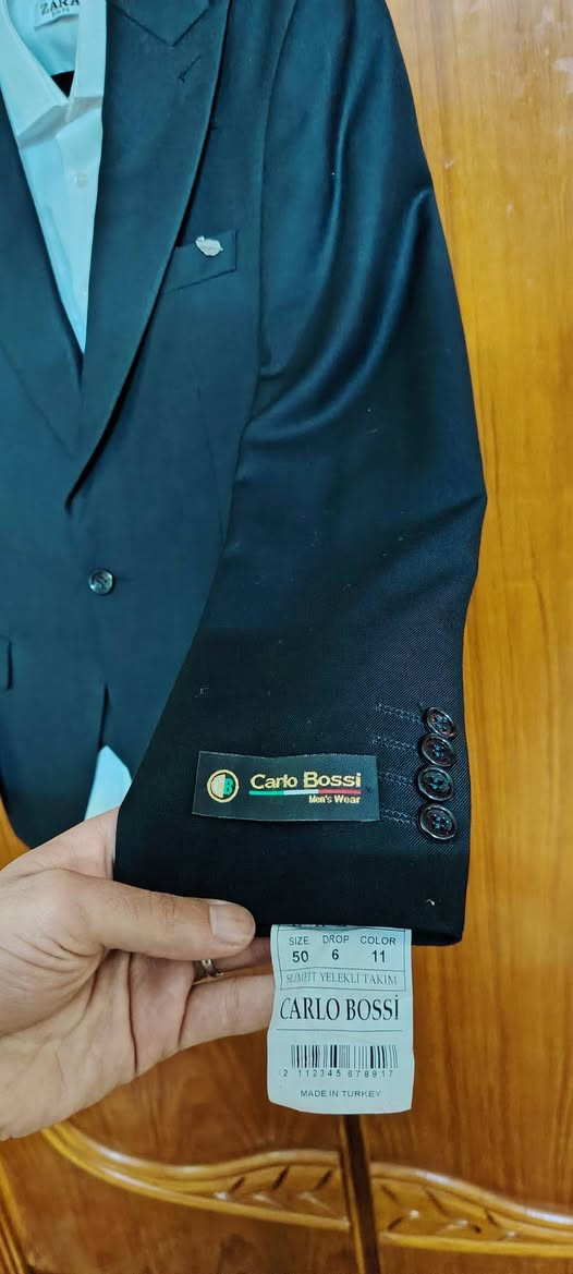 قاط ماركة (Carlo Bossi) أصلي للبيع - لون اسود ملكي والقاط لبسة وحدة فقط!"
الشراي يتواصل خاص


**إذا كنت صاحب هذا الإعلان وتريد حذفه لأي سبب، رجاءا أرسل رسالة إلى الدعم الفني**