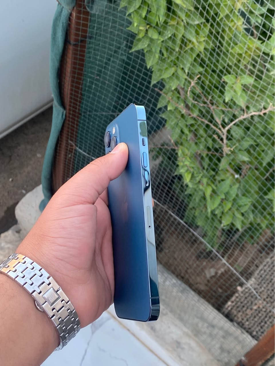 iPhone 12 ProMax 128Gb 1sim
موبایلەکە کەپسە و هەوای نادا هەموو شتی بیلادیە باتری ٩١نرخی ٣١٠دۆلار و مجال
لە هەولێرم و گەیاندنم نیە. أربيل, العراق


**إذا كنت صاحب هذا الإعلان وتريد حذفه لأي سبب، رجاءا أرسل رسالة إلى الدعم الفني**