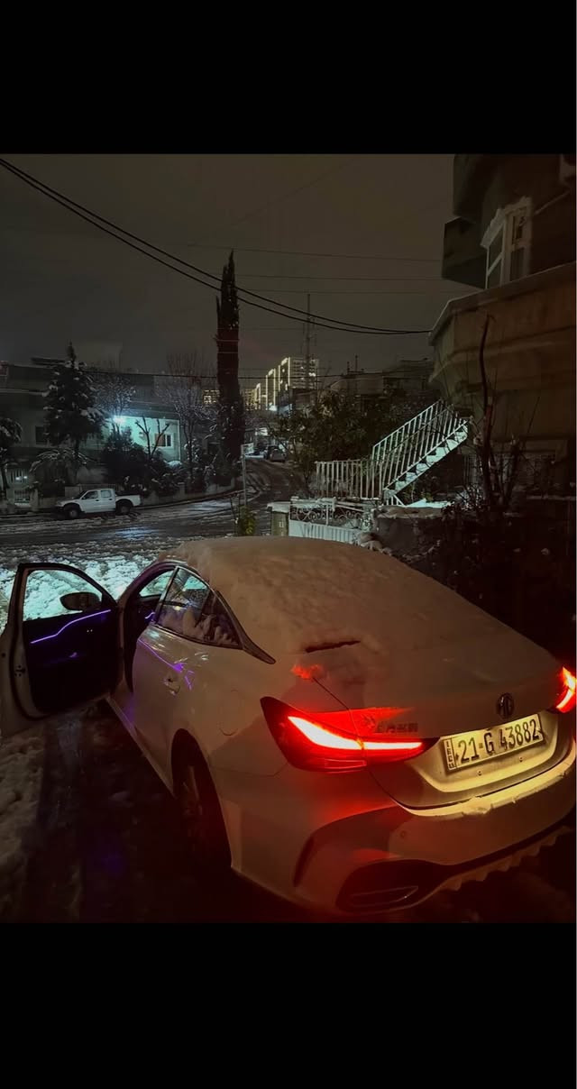 Mg gt 2025 ئێمجی جیتی مۆدێل ٢٠٢٥ پێشەکی سەیارەکە ٨ گەڵا غەرامەی تیایە دوای معامەلە دەگێڕێتەوە تەنها            ٥  کامێرە و سڵاید نییە،  کوشن جلدە-  ئۆتۆ هۆڵد -تەحدید سورعە -گێری ئۆتۆماتیک و عادی -گێچ ئەلکترۆنی شاشە و کارپلەی ئەکتیفە کامێرای دواوەی هەیە و زۆر شتی تر سەیارەکە کامل مەسرەفە و لید و شتی بۆ دانراوە ماڵی خۆمە ٢٧ هەزار رۆشتووە ٢ پارچەی سەکنی بۆیاخە بێ ناو رەقەم کراوە شانەکەی داری بەر کەوتوە ٤ پەنجە قوپاوە ١-٢ پەلە ساردی هەیە دامناوە وێنەکەی نرخی ١٠١ گەڵا و مامەڵە ٨ گەلا خرامەی تیایە دوای مامەڵە بۆت ئەگێرمەوە 0770 992 1303 السليمانية, العراق
