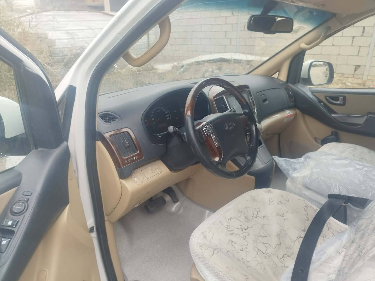 السلام عليكم سياره 2019 مفتوح محور مسكر بيها مكينه تحوير جديد7 رقم بغداد تحويل ثاني يوم امرايات20 وبك لايت20 اصلي ويل كب 17 العنوان ناصريه سوق الشيوخ استفسار الاتصال على هاذ الرقم ***********
