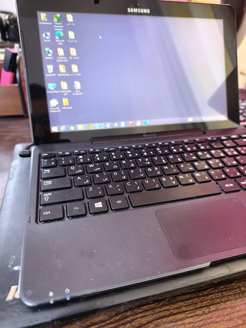 السلام عليكم
حاسبة هجينة لابتوب وتابلت 
Samsung ativ smart pc
مواصفاتها بالصور مبينة مفيدة كلش للدراسة والمهام المكتبية وزنها خفيف للتنقل 
السعر 100 الف فقط
مكاني بابل/ الحلة 
للتواصل واتساب ***********
