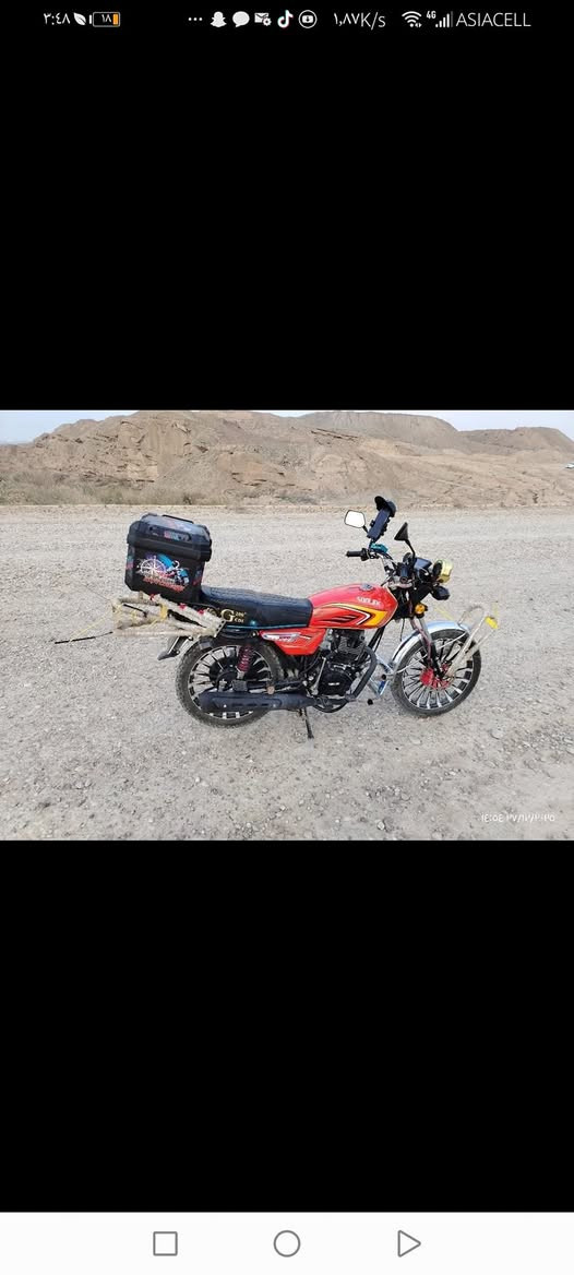 سلام عليكم دراجه سيفان ٢٥ باب اول محرك ٢٠٠ دراجه صارلها شهر شاديها مكفوله من الشخط مكاني ديالى شهربان رقمي *********** ملاحضه بس الصندوك مو وياها
