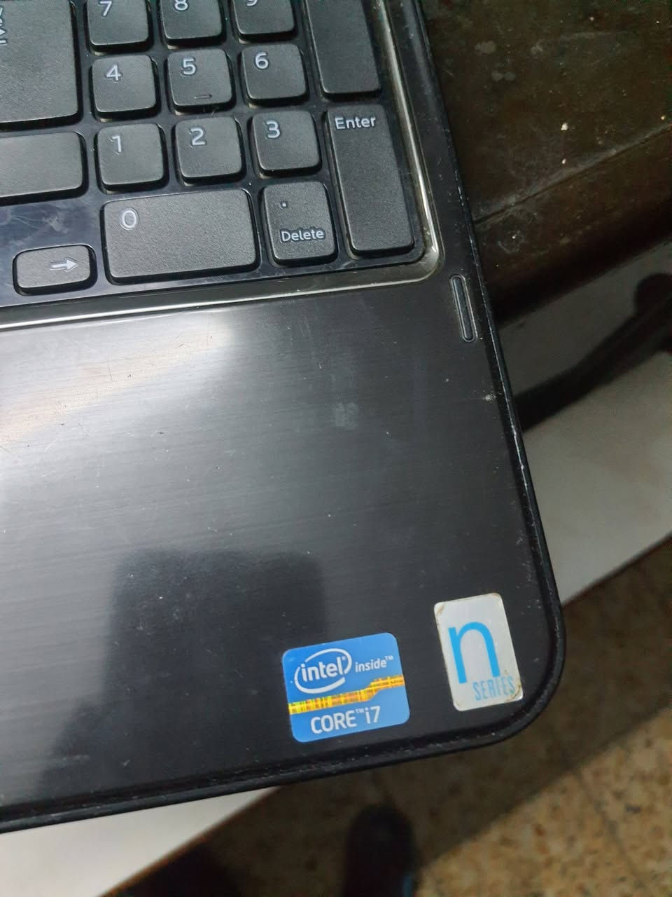 لابتوب ديل لبيع يرادلة سوفت هارد SSD 512 كوراي سفن شاحنة لاصلية مكاني جميلة شارع خير الله ***********
