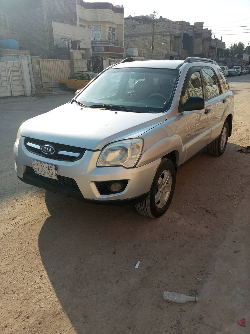 السلام عليكم
كيا سبورتج 2009 سنويه الى نهايه 2026 باسمي مكفوله من الضربه والتبديل مكينه كير كهربائيات مكفوله 
تخم تاير جديد شاشه كامره خلفيه 
مكينه 2000 الصرف ولا تبخير 
المكان 
بغداد رئاسه العبيدي 
م.***********...ابو علي

