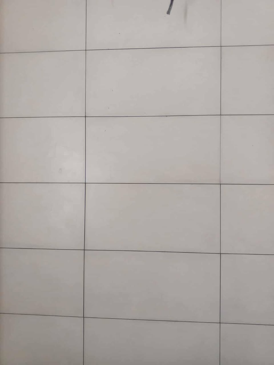 خلفه سيراميك بورسلين كاش مرمر شغل درجه اولى ليزر المكان بغداد متفرغ حاليا ***********
