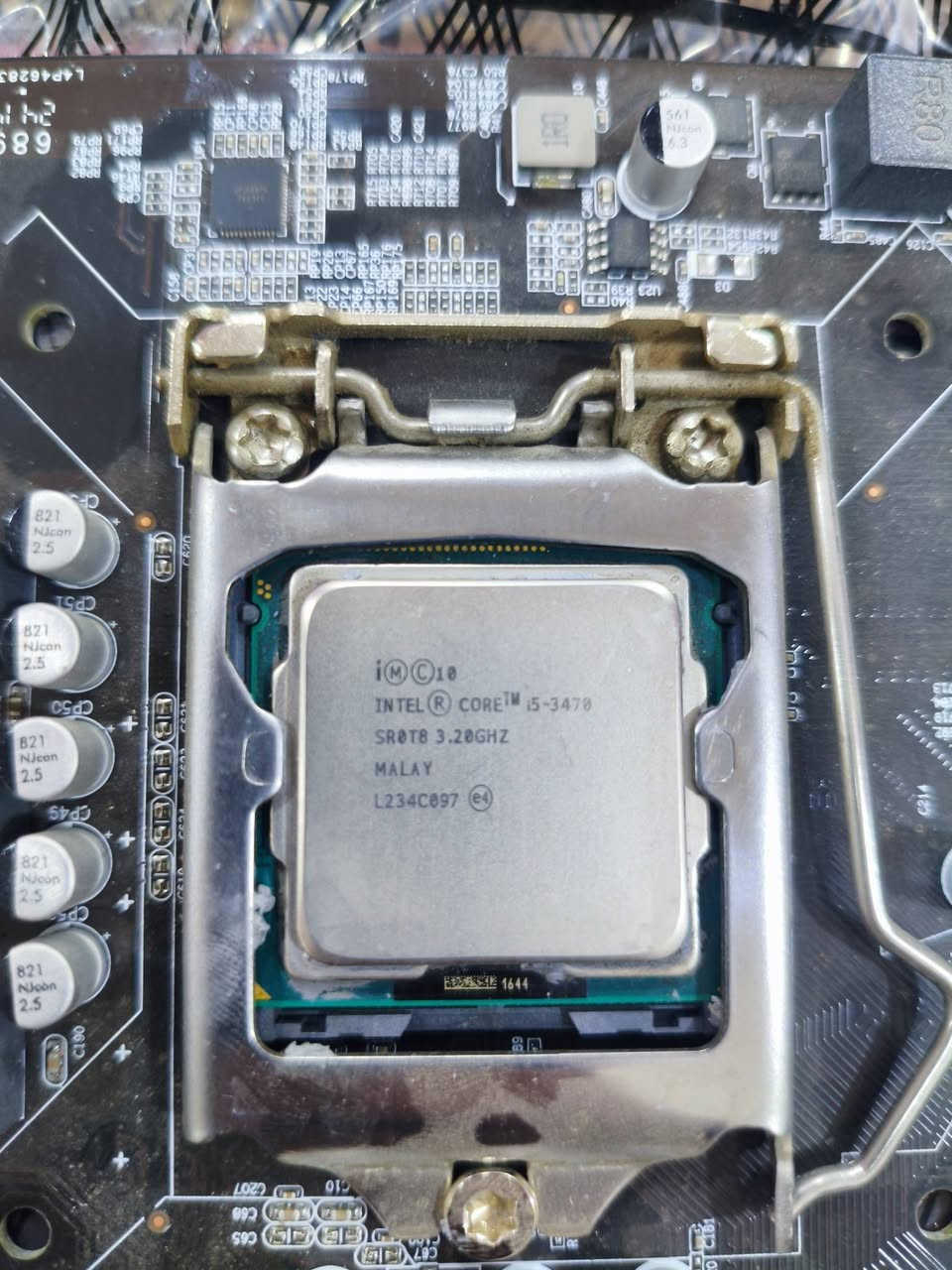 سلام عليكم 
رامات 16 ddr3 سعر 60الف 
مذربورد جيل ثالث مع معالج i5 سعر 50الف 
كارت gt 710 سعر 20الف 
قطع كله شغاله ضمان تشغيل


**إذا كنت صاحب هذا الإعلان وتريد حذفه لأي سبب، رجاءا أرسل رسالة إلى الدعم الفني**