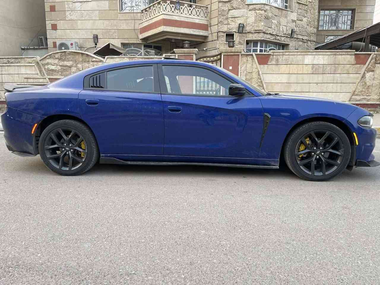 السلام عليكم عندي دوج جارجر 2022 فئة SXT السيارة وارد أمريكي حادثها فقط حداديه تاير واحد بدون دواخل بدون ايرباك مغلفه ppf السيارة كفاله رقم بغداد تحويل ثاني يوم 
محرك 3600
فتحة سقف 
بصمة تشغيل 
تشغيل عن بعد 
كاميرا خلفيه 
تبريد قطعتين 
كشنات كهرباء 
حساسات خلفيه
شاشة وسط 
لايت عدسة زنون 
وباقي المواصفات المعروفه 
مكاني بغداد 
السسسعر 252$
للاتصال 
***********
