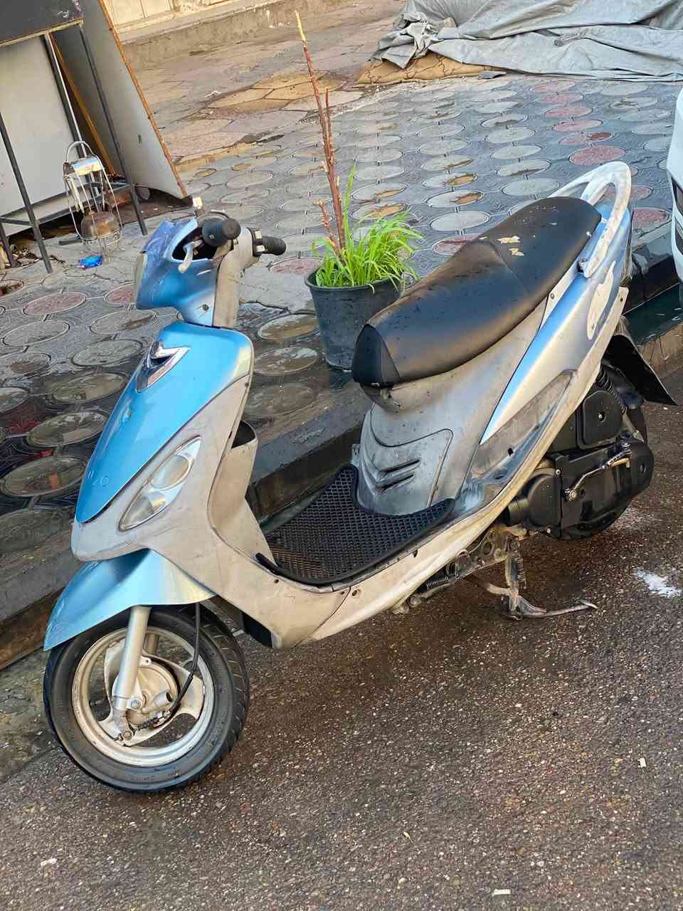 ماكس للبيع دراجة خير من الله سعر ٤٥٠ وبيها مجال مكاني البياع مناقصها شي كاملة مكملة نكرة سلف معدل وشلعة تخبل هذا الرقمي الشراي يتصل بي خير ويدلل 
***********
