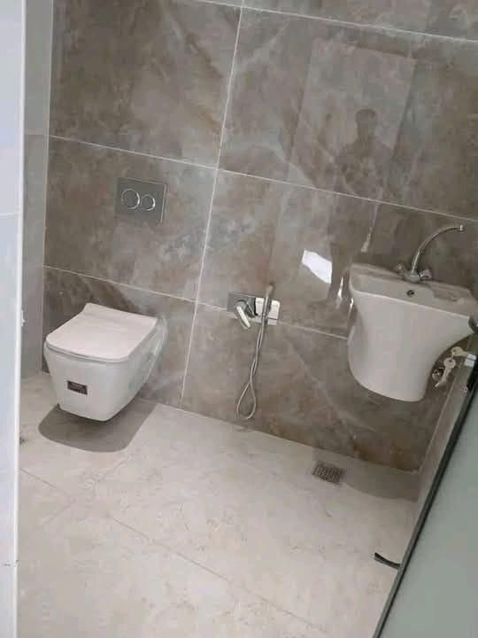 للبيع بسند 43 متر  واقع حال 66  طابقيين 
 غرفتين نوم  الواجهة 7 
السعر  225    وبي مجال 
حاليا موجر 900 الف 
بناء حديث درجه اولى مودرن 
طابو صرف سكني 
الدوره  مدخل ابو طيارة اول فرع
الاستفسار الاتصال على حليم   ***********
