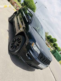 جراند شيروكي • ٢٠٢٠ • بدون ارباك