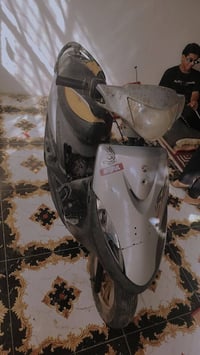 ماكس عدلة • ١٧٥ • طافيه