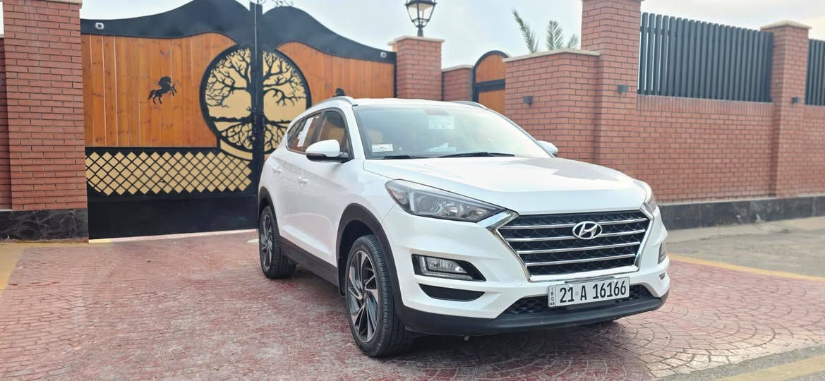 سلام عليكم توسان موديل 20 شركة كاصد مكفولة كفالة عامة ماشية 50 رقم سلمانية  ويل مال شركة  مكان بغداد مدائن  سياره بسمنة سعر 208 رقم الهاتف ***********
