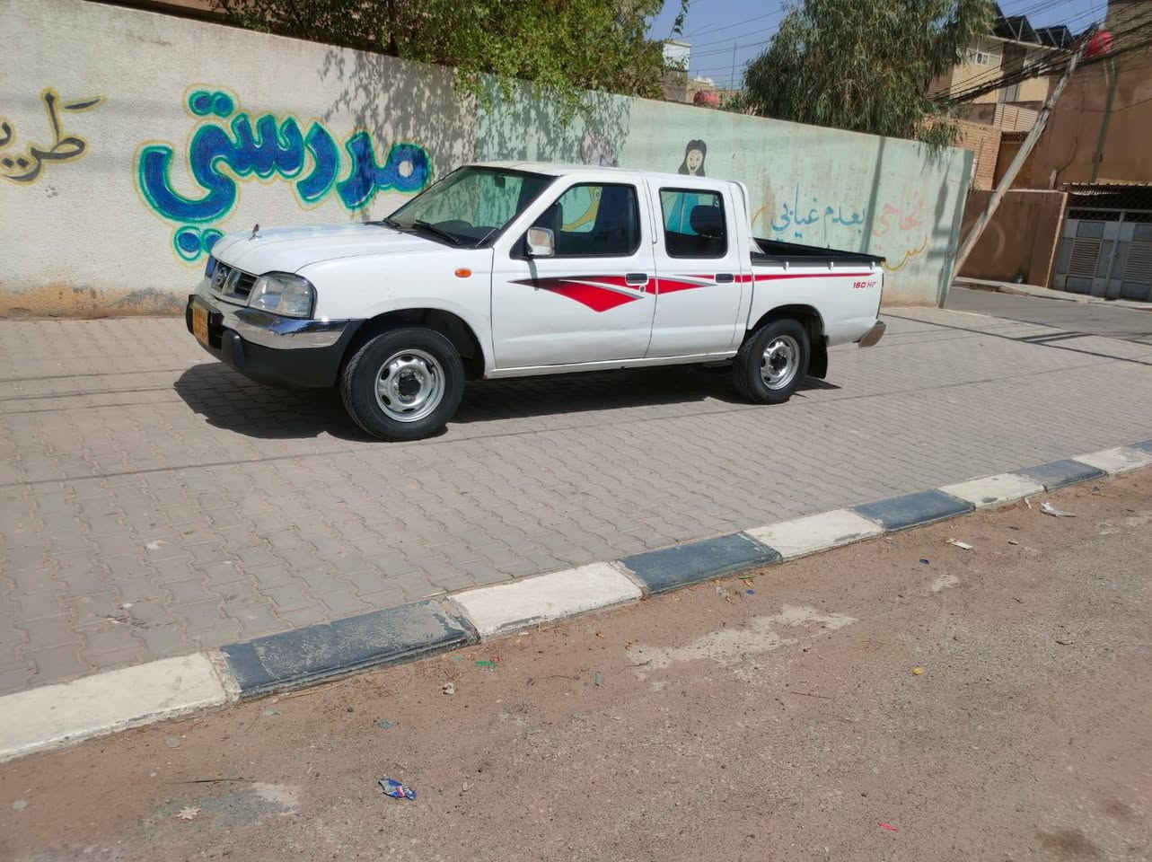 للبيع بيكم نيسان موديل 2013 رقم اربيل
محرك كير حداديه كفاله . صبغ قماره باب سايق صبغ 
 تكم شواصي مكفوله 120 وبيه مجال ***********
