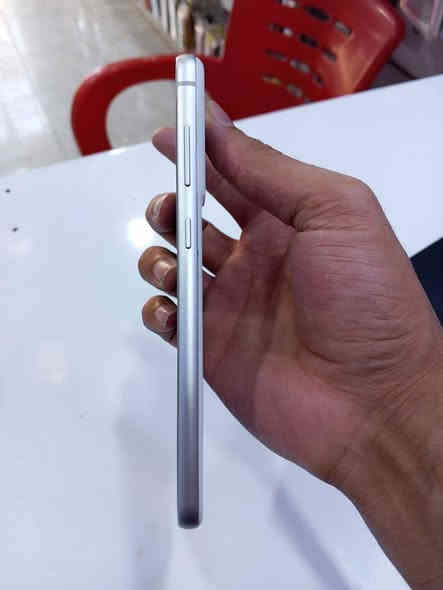 سامسونك5G S21FE جهاز راقي بشكل شاشته سوبر امولد معالجه اكسونس2100  ذاكره128بصمه بلشاشه   تحديثات مستمره سعره250مكاني نجف ***********
