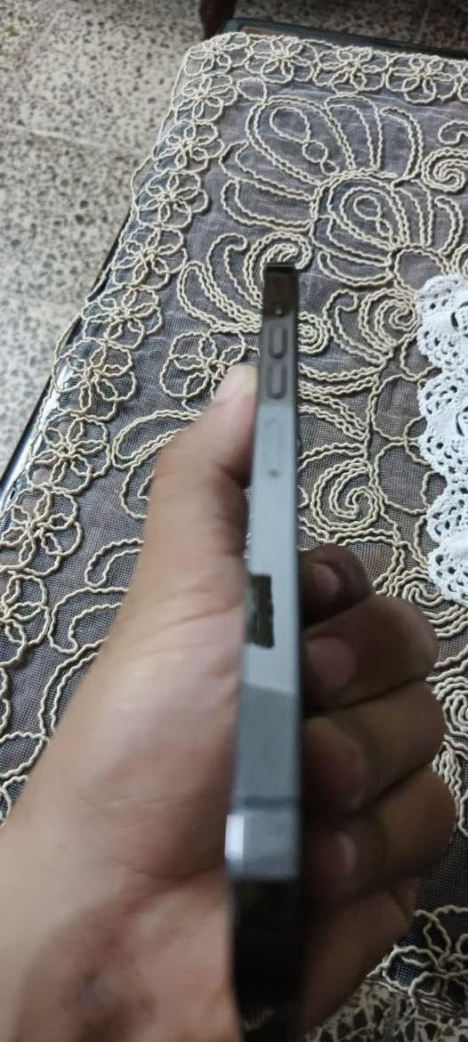 ايفون 13pro max
ذاكره 256
تك
لون اسود
بطاريه 83
نظيف شخط ما بي شرط
شرط نورمان وين ما تحب افحص
سعر 730الف
عنوان موصل 
تواصل واتساب
***********
