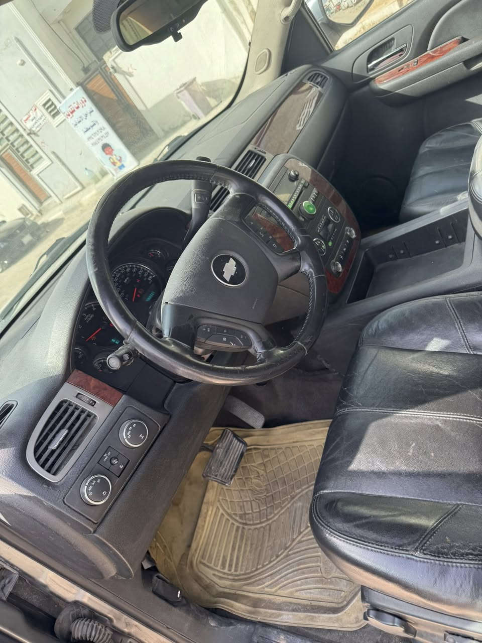 تاهو ادوات  2009 دخول جديد فول LTZ فتحه جلد 7راكب مكانهه النجف ب75وبيهه مجال بسيط ***********
