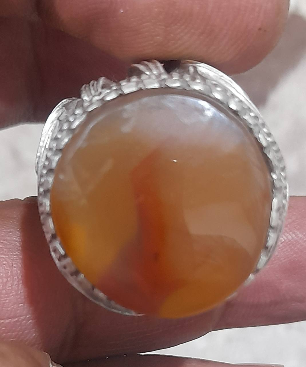 خاتم يماني قديم صياغه ثقيله جدا البيع


**إذا كنت صاحب هذا الإعلان وتريد حذفه لأي سبب، رجاءا أرسل رسالة إلى الدعم الفني**