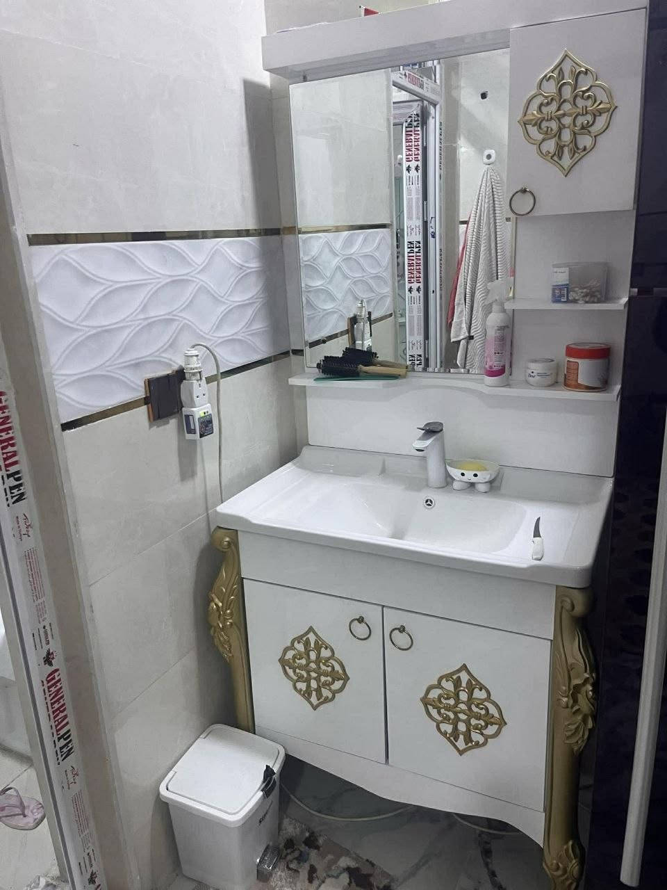 📢( إعلانـــ  إعلانــــ ) 📢

📢دار للبيـــع بناء حديث

◾️ العنوان/حي الاخاء مقابل جامع كرم العزيز
◾️المساحة125م واجهه5.5

طابقين الارضي غرفتين نوم وهول واستقبال ومطبخ وصحيات بالطابقين
الطابق الثاني 3 غرف نوم سويتات وهول وصحيات
☑️ لمعرفة الاسعار وباقي العروض على
     رابط التلكرام والواتساب

  https://t.me/+qTZcegvM12c4NmNi

https://chat.whatsapp.com/DMjChweRxHdK65JdzVDy1z?mode=gi_t

☑️ للاستفسار مــراجعــــة #مكتــــب_البـحريـــن
حــــي الحدبــــاء قــــرب مرطبــــات البحريــــن
او الاتصــــال علــــى الرقــــم :
📞 ***********
☎️ ***********
