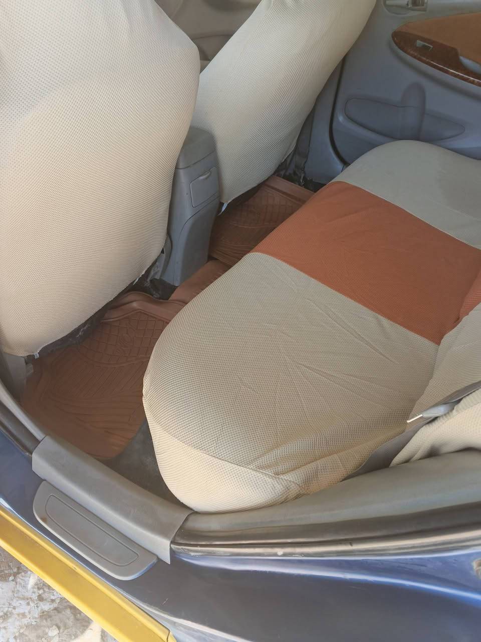 سلام عليكم بيع مستعجل كورلا 2013امريكي ضررجاملغ امامي وخلفي محرك كيرصدركهرباء كلهه شرط تبريدكفاله عامه رقم بغداد سعر 100وبيهه مجال للاستفسار ***********
