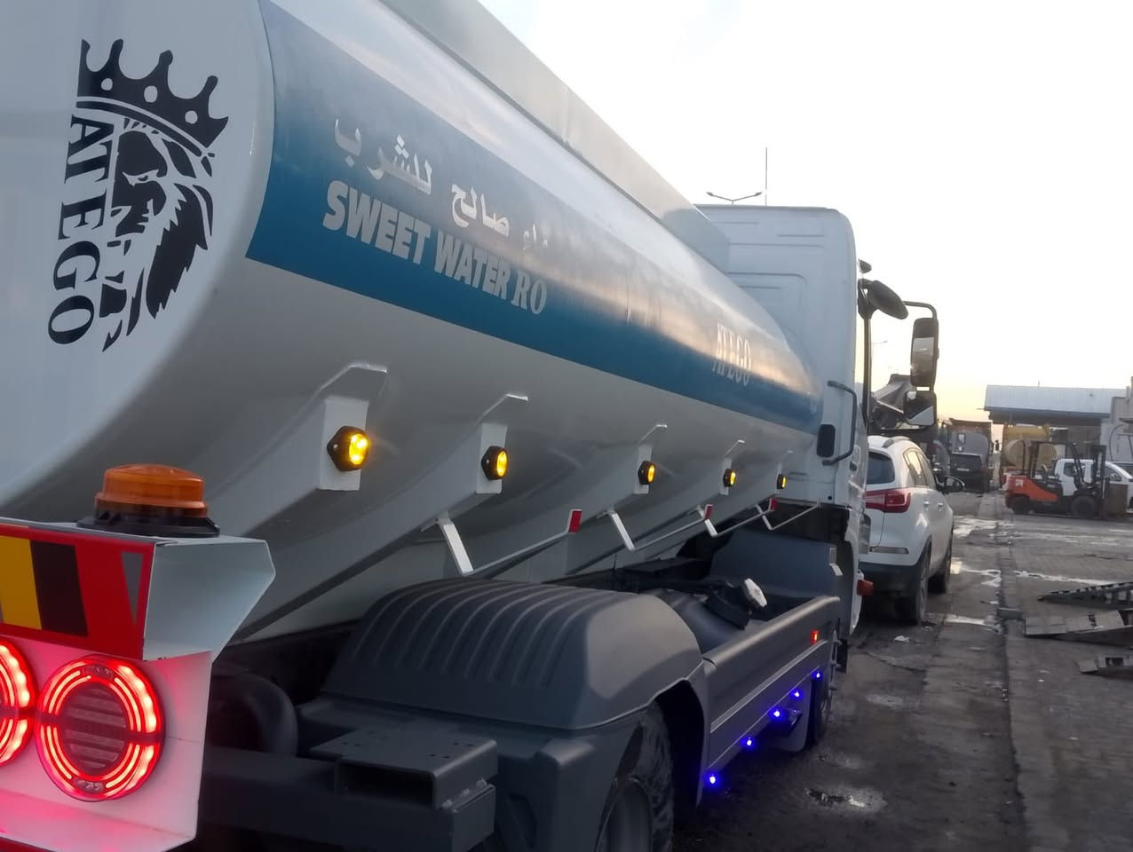 تنكر أتيكو موديل 2006 مكفول كفاله عامه كير ومكينه وشاصي رقم أربيل تنكر سعه الحموله 10 طن تنكر نضيف إلى درجة السعر (280) وبي مجال العنوان البصرة  الرقم *********** للاستفسار.
