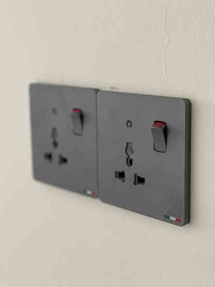 تشطيب أحــــد مواقـــــع عملنـــا فــي الزبــير 

التواصل 

***********
