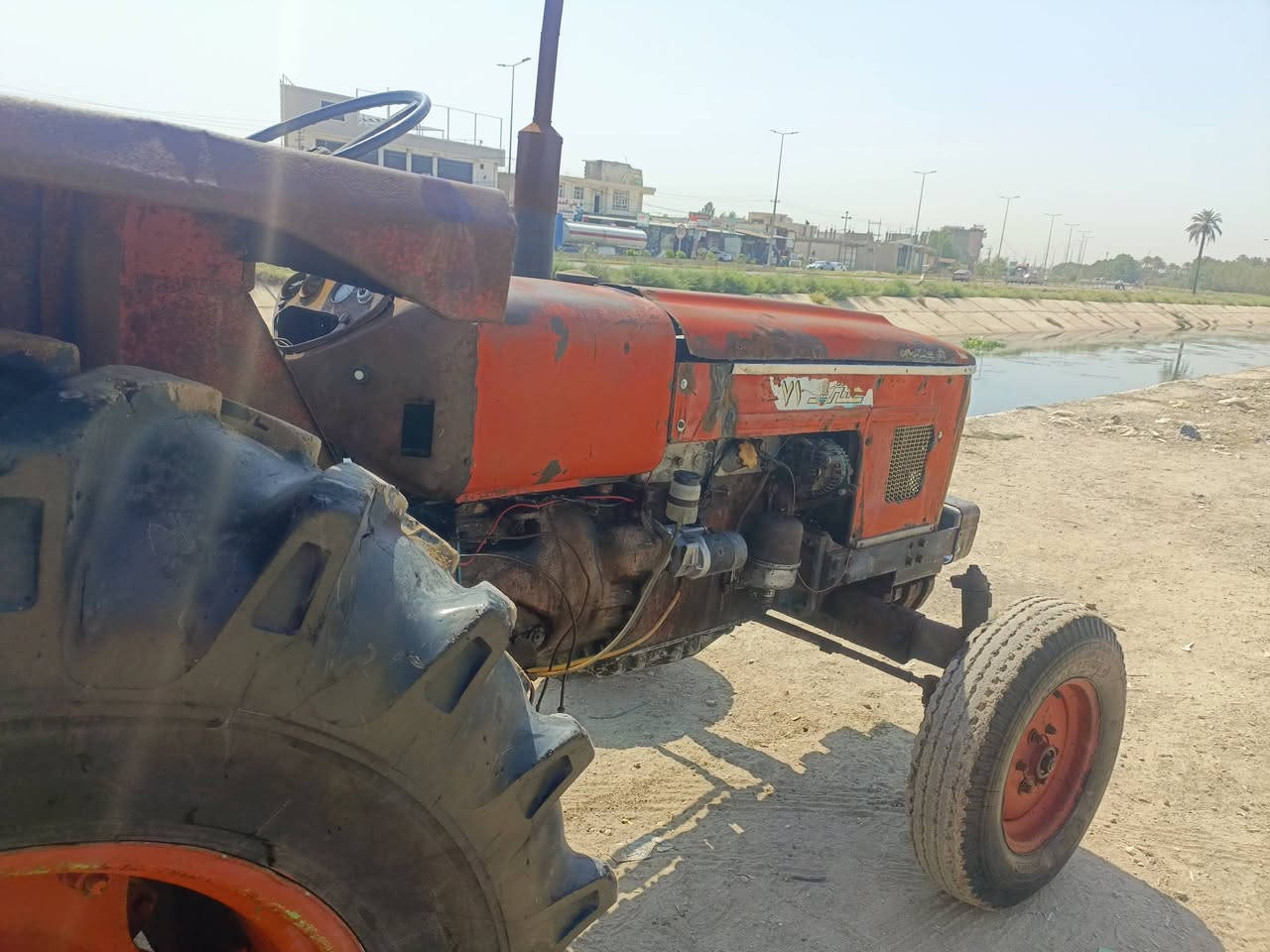 مكينة عنتر للبيع موديل ٨٩ بدون رقم مكينة جاهزة محرك كير كلة مكفول باور مكينة جاهزة للشغل السعر ٤٥٠٠ وبيهة مجال العنوان كربلاء طويريج ***********..***********..
