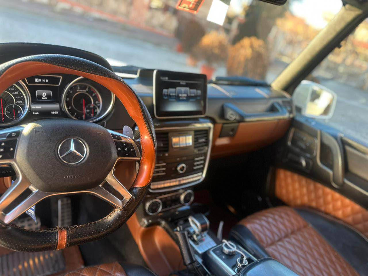 جی کلاس ٢٠١٧ خلیجی زمەمان ٢ سیوچە بی رەقەمی دوبەی کۆدی بۆکراوە بە ناوی خۆمانەوە سەیارەکە G63 واتا قەپات مواسەفات  و کەلە دیڤیدی سەیارەکە بی بۆیاخ بی سارد بی جاڵ و بی شوختە گیر و مەکینەو کارە بای و دەبل و هەموی بەشەرت ١١٦ هەزاری هەقیقی ڕۆشتوەو یەک دەستە سەیارەکە ٤ تایەو ویلی لۆکی لەژیردایەبی هیچ ناوقسانی و خەلەلیک  کامل سیرڤس کراوە و لە سەیارەی رەقمیشدا لە مۆدیلی خۆیدا سەیارەی وا تازە نەماوەتەوە گۆرینەوە ناکەم تەنها فرۆشتن نرخی ٣٧٥ گەڵاو معامەلە لە سیلیمانم *********** السليمانية, العراق
