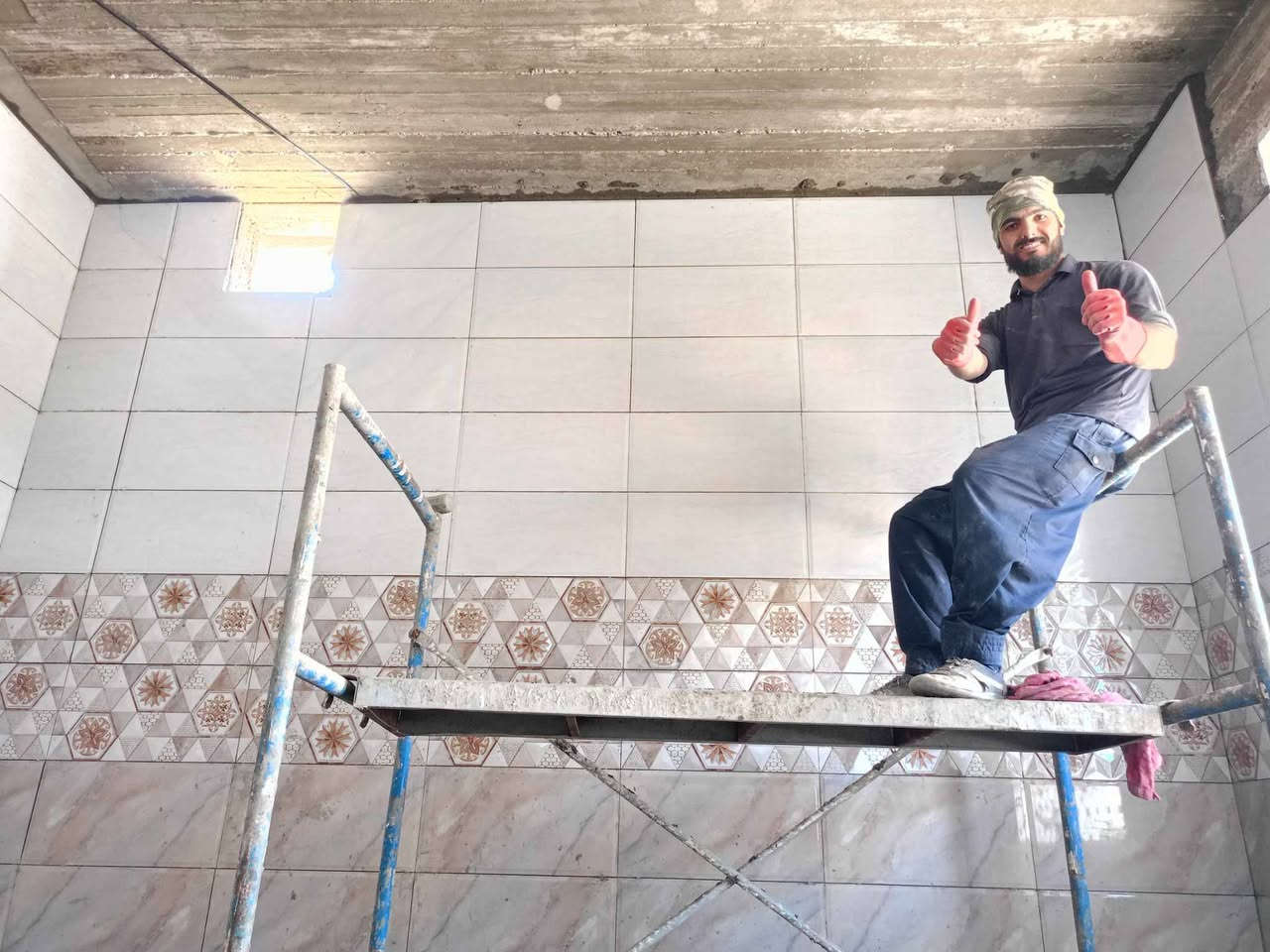 السلام عليكم
خلفة سيراميك جدران ارضيات بايات نشتغل كل انواع السيراميك والبورسلين والمرمر  مكاني ديالى ناحية السدالعظيم وقراها 
للتواصل
 ***********
***********
