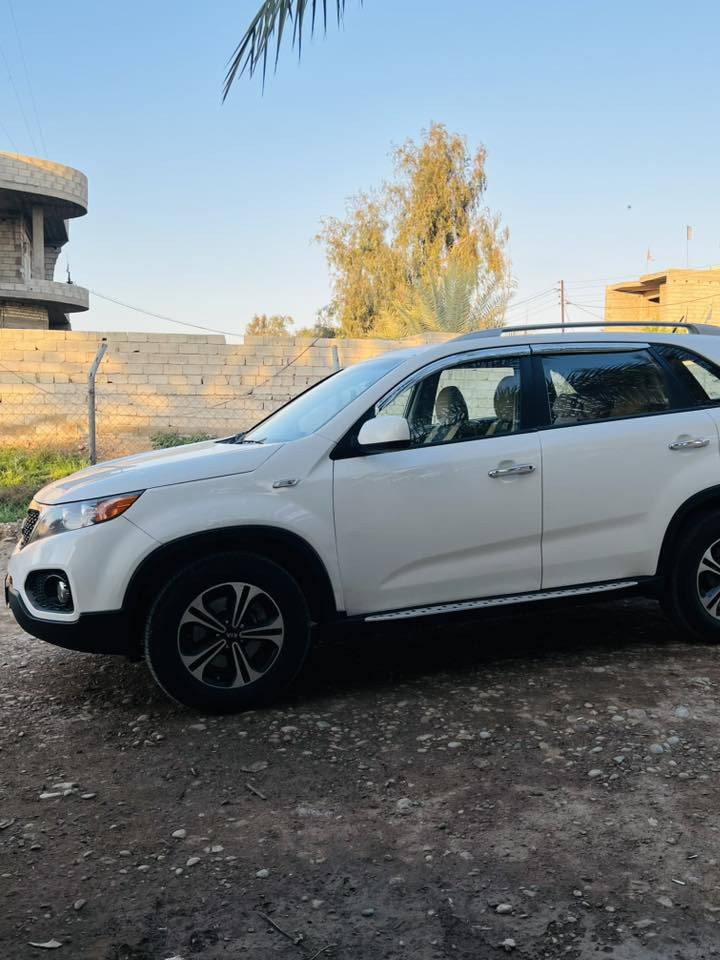 سورنتو بيع او مراوس 11 خليجي محرك دوش 7 راكب سياره حلوه مال جني بدون ضرر سياره جديده مكان سياره ديالى ‭0775 860 4941‬
