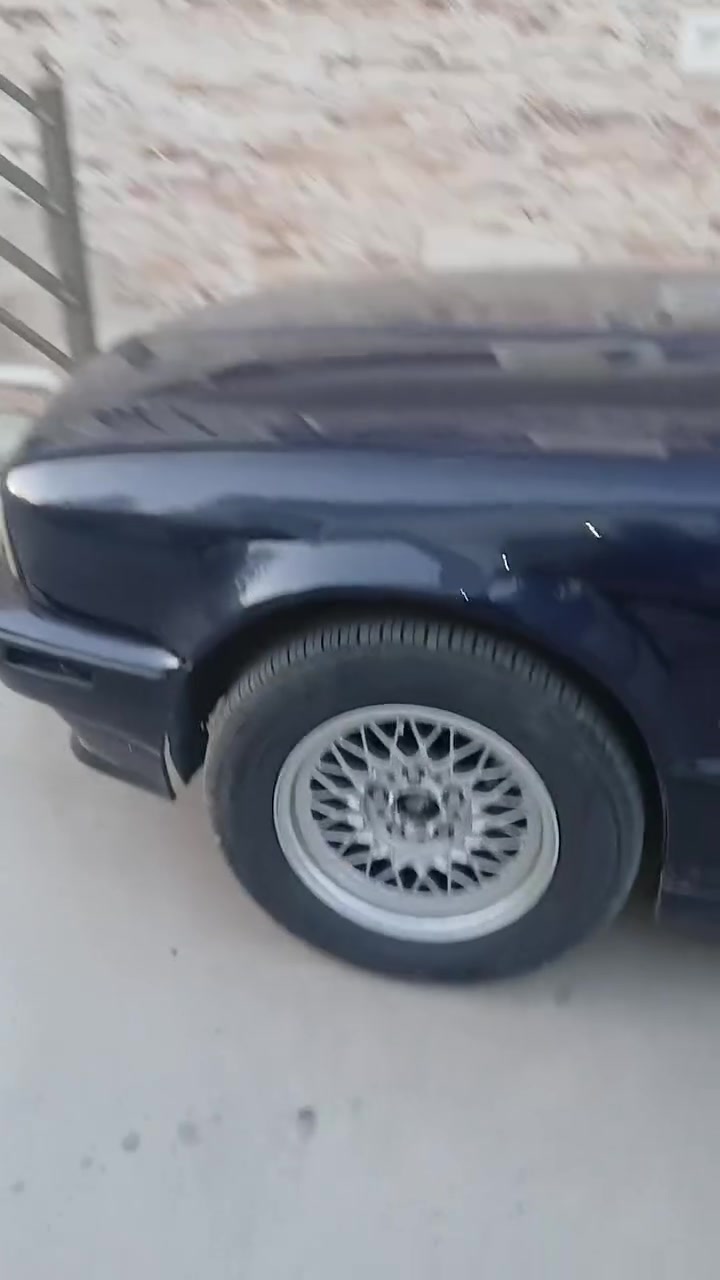 بي ام 525   جاهزه السعر ٤٧ رقم انكليزي ***********
